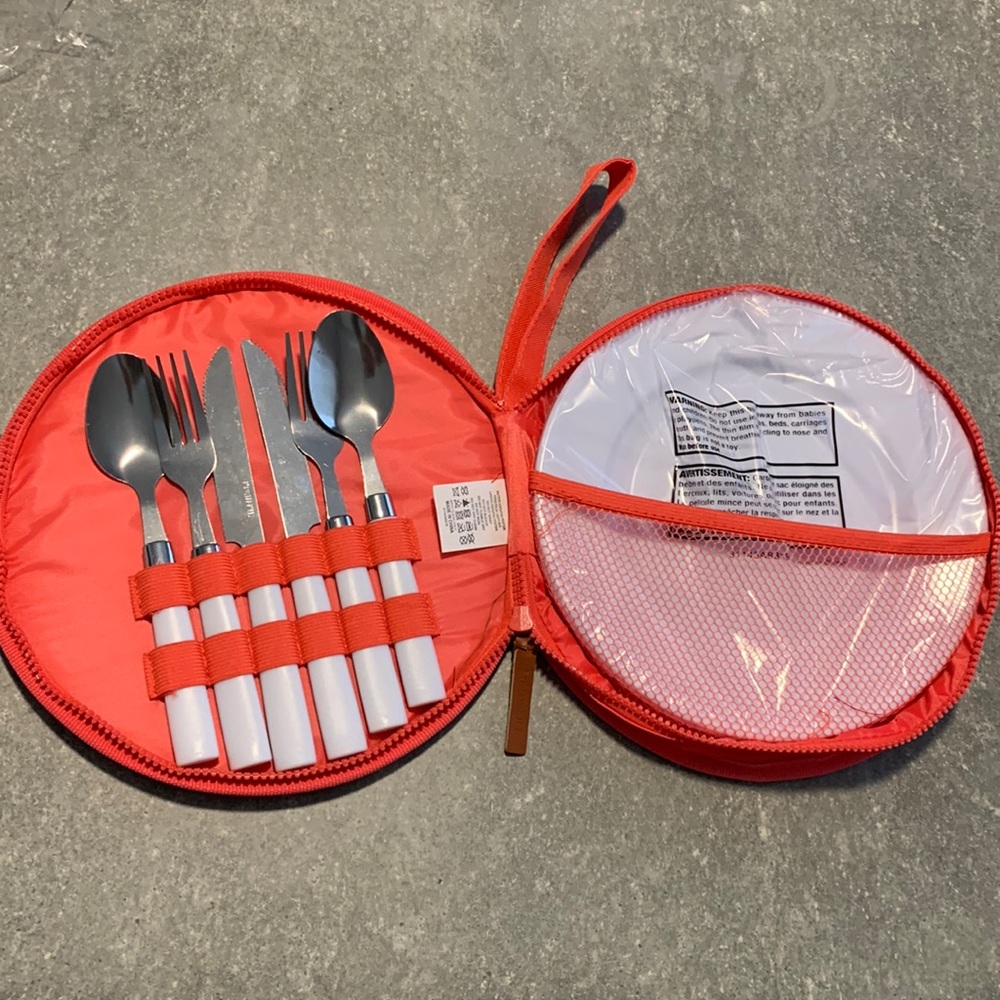 Travel picnic set NWT
